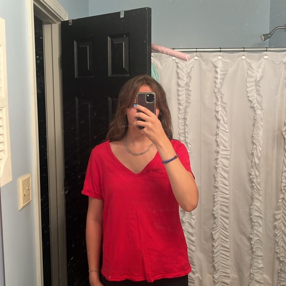 Old Navy Red V-Neck T Shirt - Picture 5 of 8